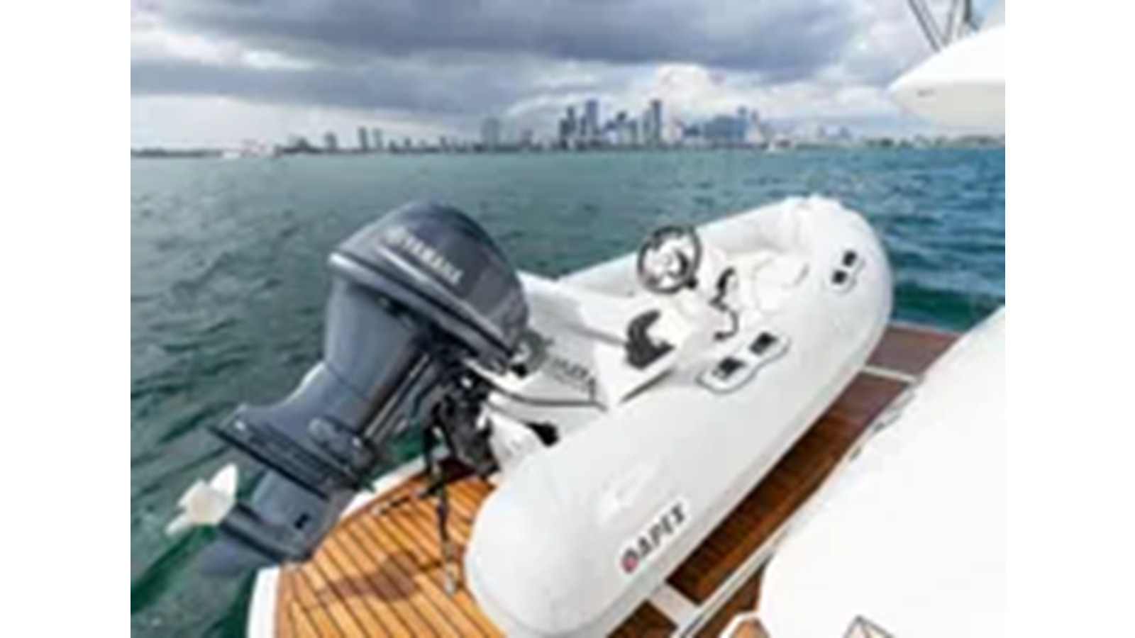 https://arconyachts.ams3.digitaloceanspaces.com/126083/conversions/large_4291218-optimize.jpg