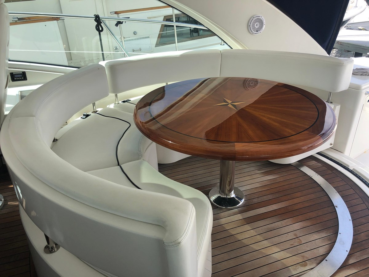 https://arconyachts.ams3.digitaloceanspaces.com/126153/conversions/large_4596030-optimize.jpg