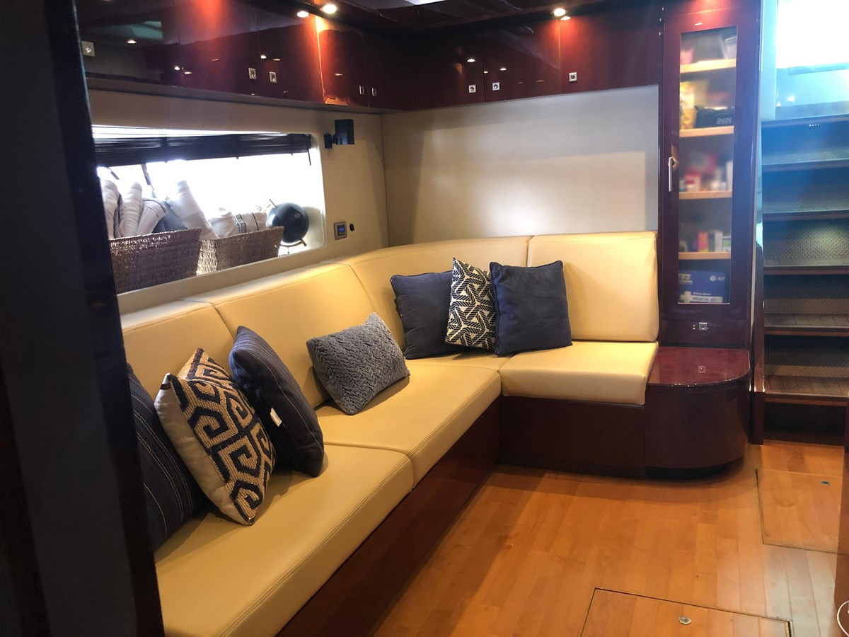 https://arconyachts.ams3.digitaloceanspaces.com/126181/conversions/large_4596048-optimize.jpg