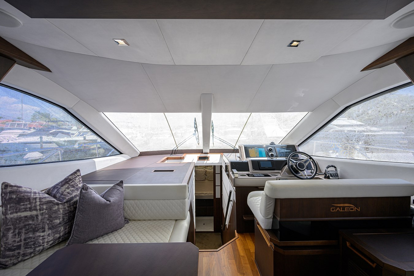 https://arconyachts.ams3.digitaloceanspaces.com/126504/conversions/large_4803928-optimize.jpg