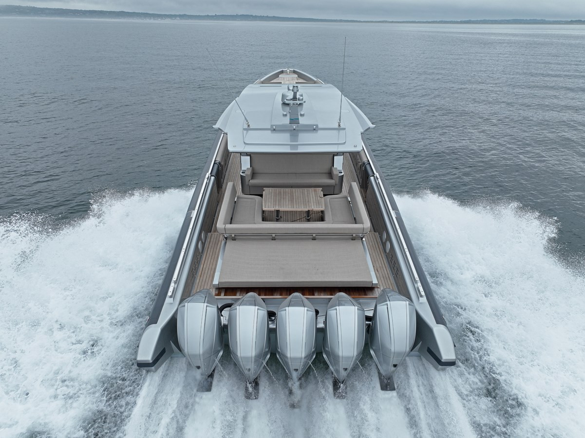 https://arconyachts.ams3.digitaloceanspaces.com/126606/conversions/large_4844836-optimize.jpg