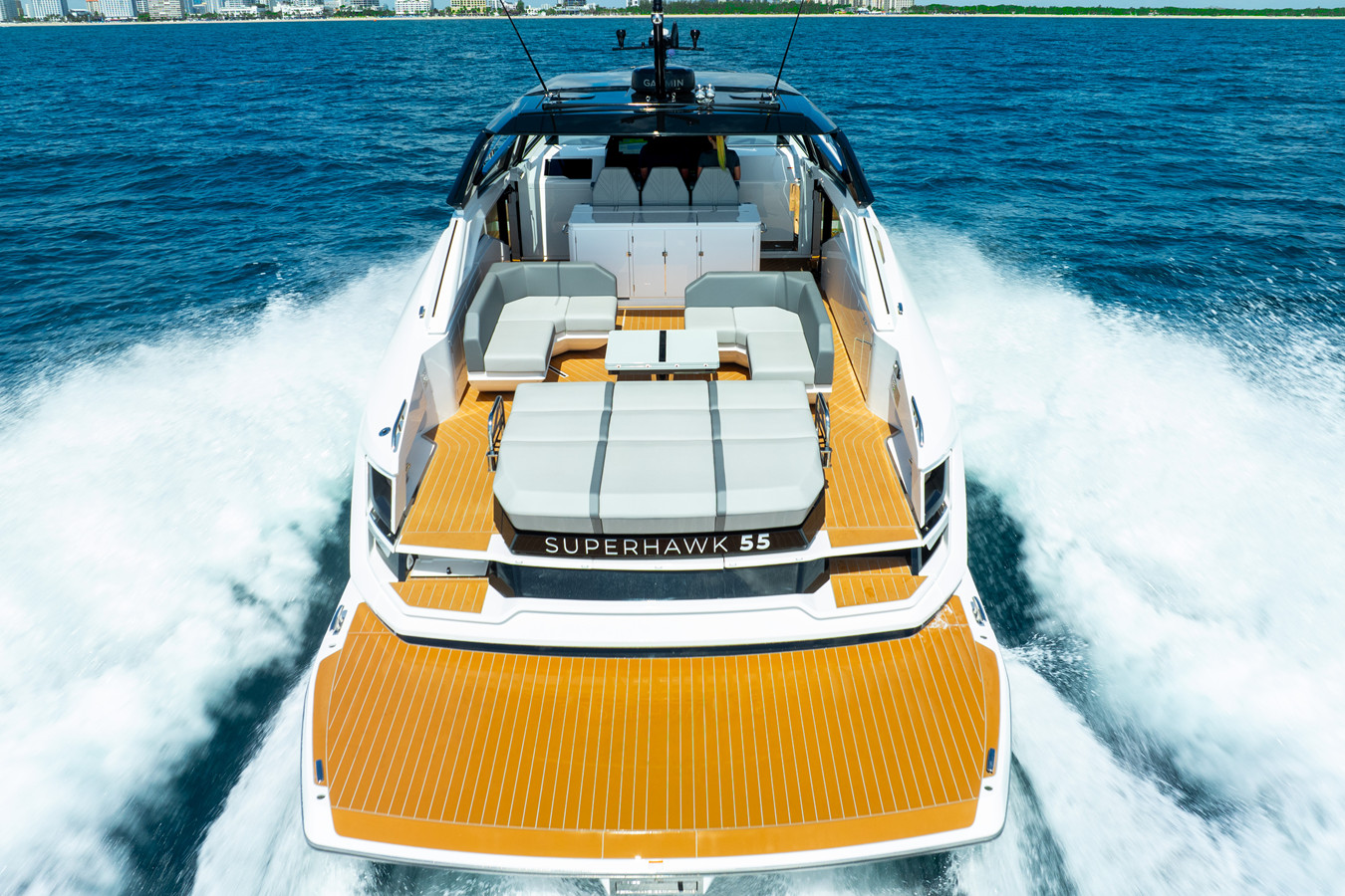 https://arconyachts.ams3.digitaloceanspaces.com/126622/conversions/large_4850998-optimize.jpg