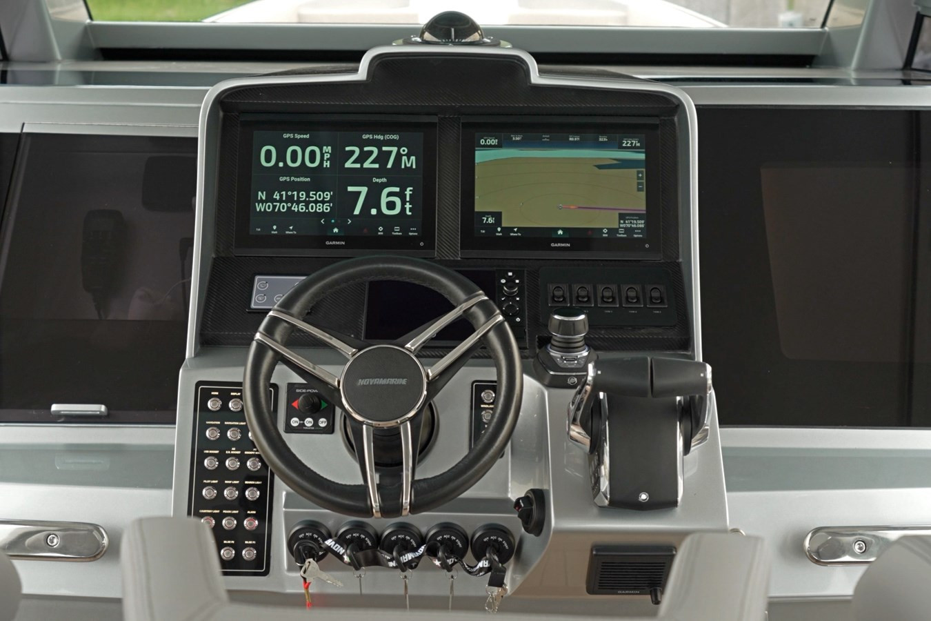 https://arconyachts.ams3.digitaloceanspaces.com/126632/conversions/large_4844848-optimize.jpg