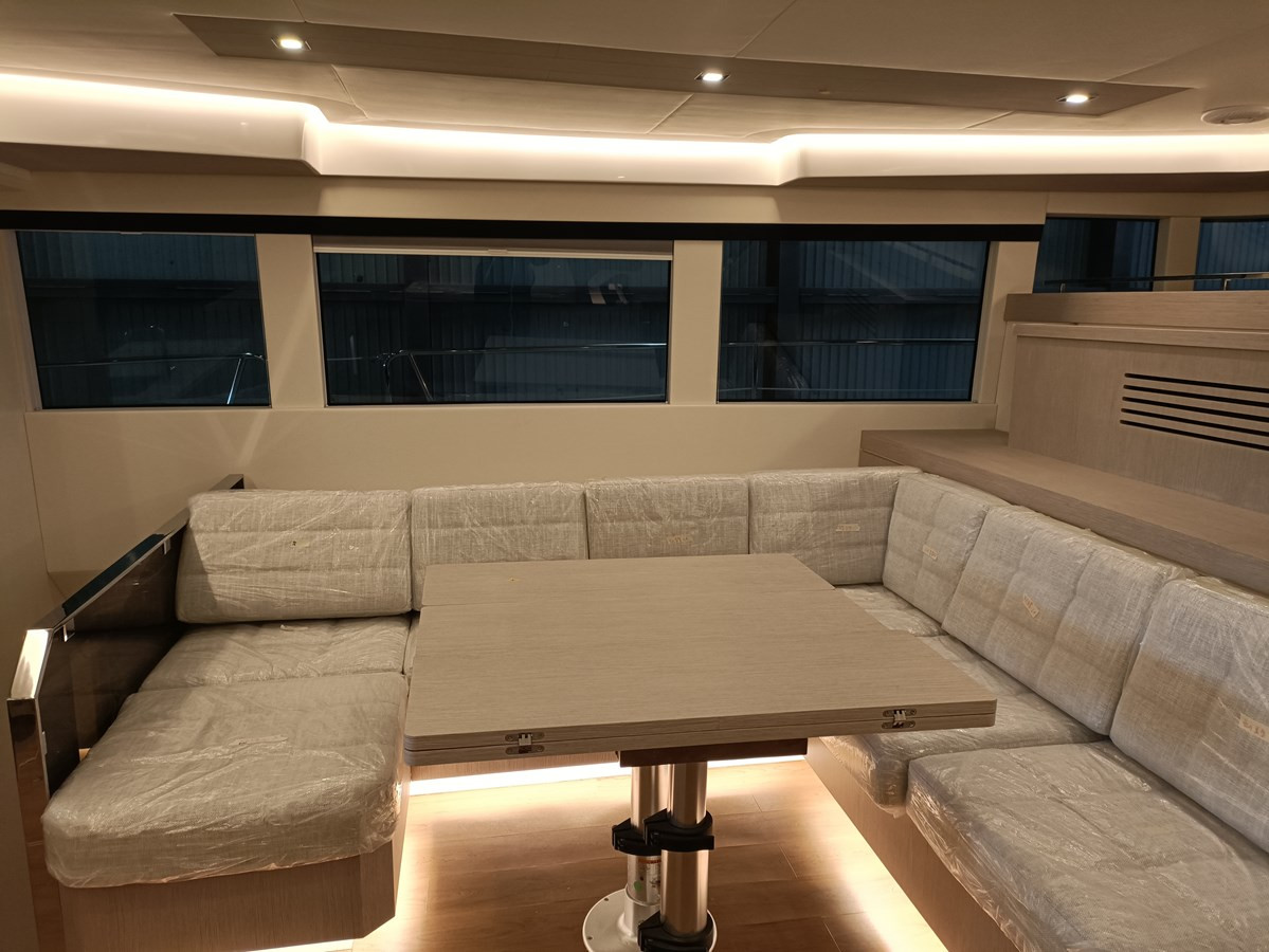 https://arconyachts.ams3.digitaloceanspaces.com/126835/conversions/large_4493039-optimize.jpg