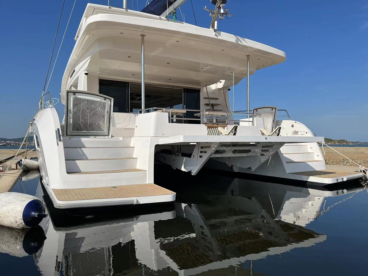 https://arconyachts.ams3.digitaloceanspaces.com/126895/conversions/large_4493010-optimize.jpg