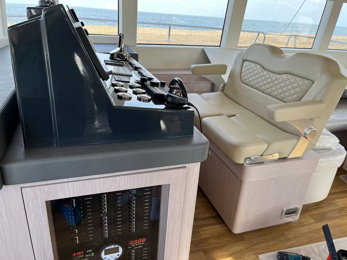 https://arconyachts.ams3.digitaloceanspaces.com/126919/conversions/large_4493020-optimize.jpg