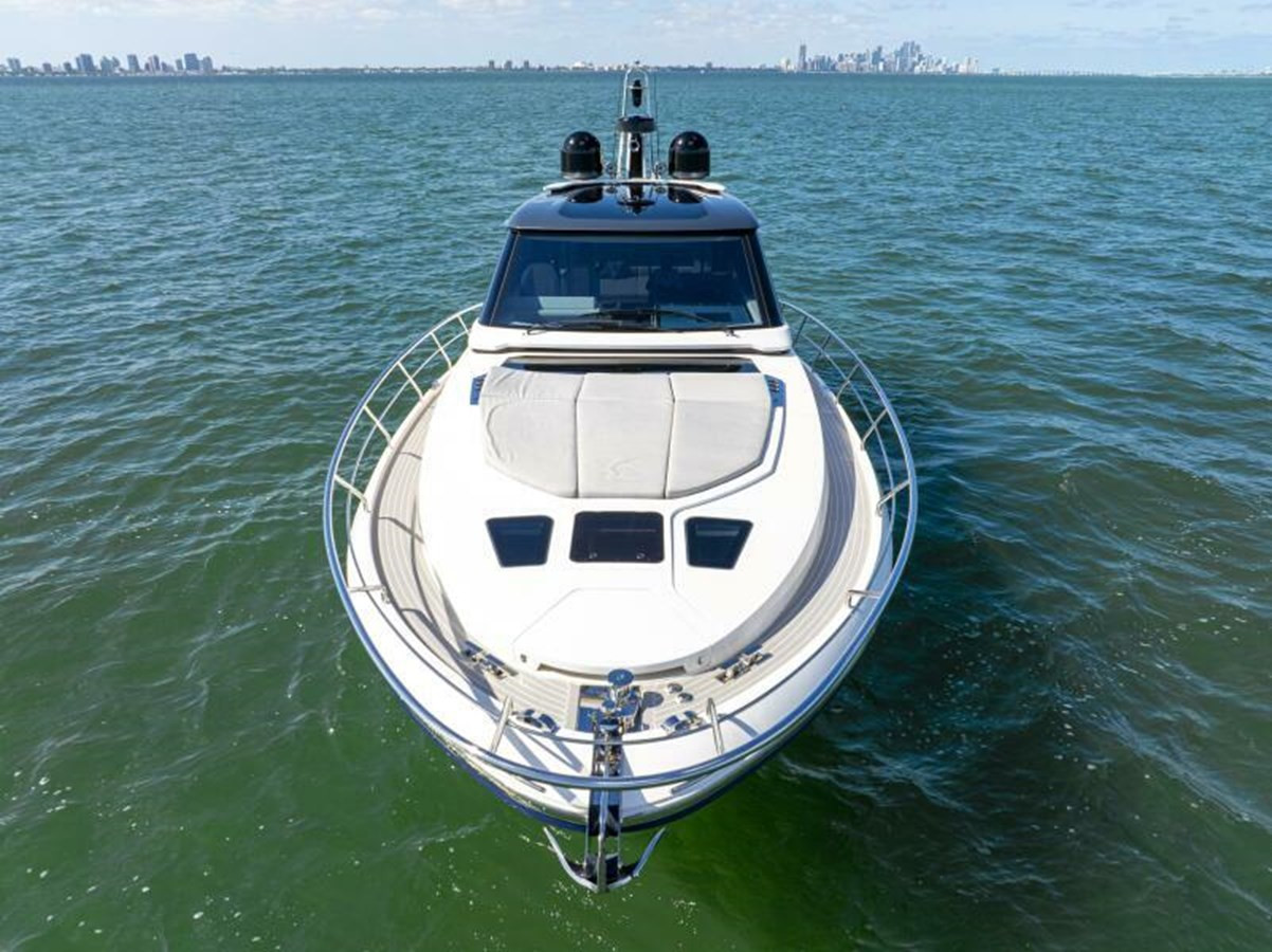 https://arconyachts.ams3.digitaloceanspaces.com/127124/conversions/large_4594153-optimize.jpg