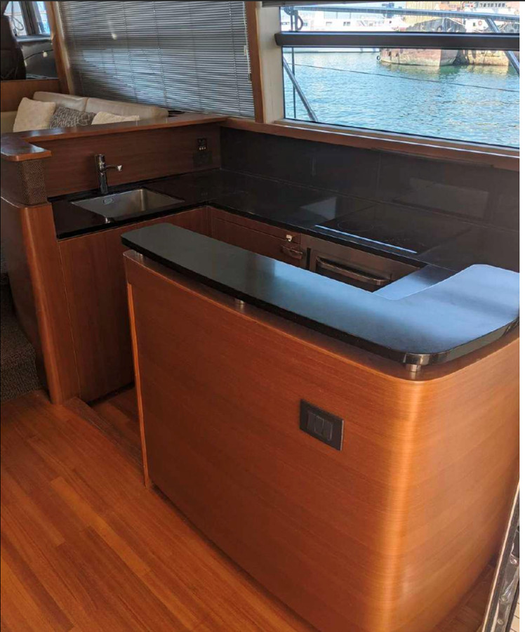 https://arconyachts.ams3.digitaloceanspaces.com/127137/conversions/large_4707764-optimize.jpg