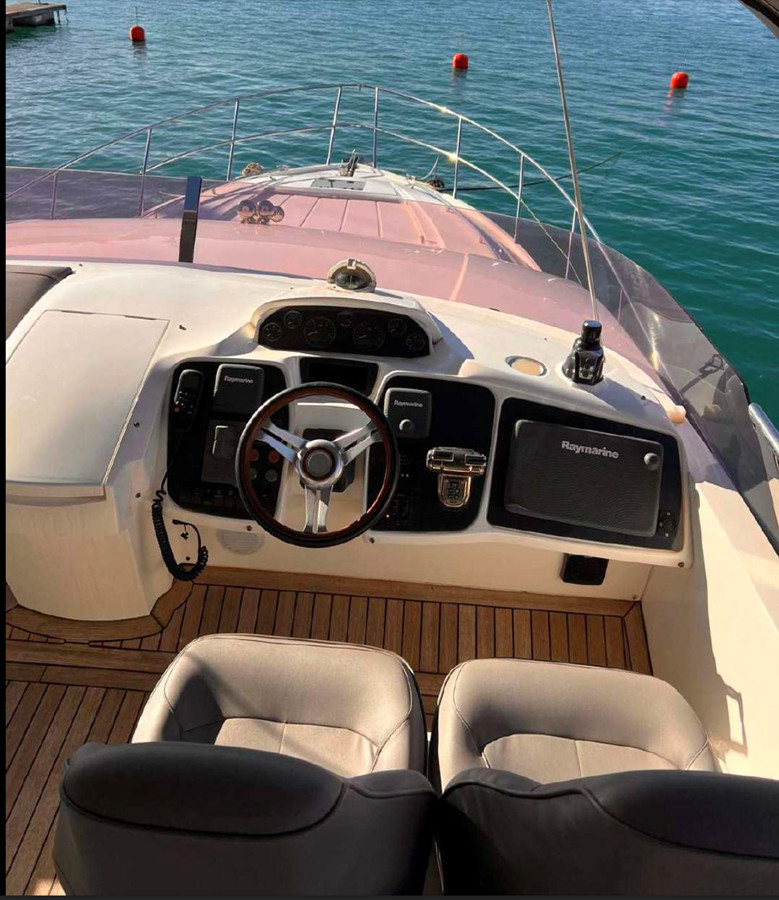 https://arconyachts.ams3.digitaloceanspaces.com/127174/conversions/large_4707775-optimize.jpg