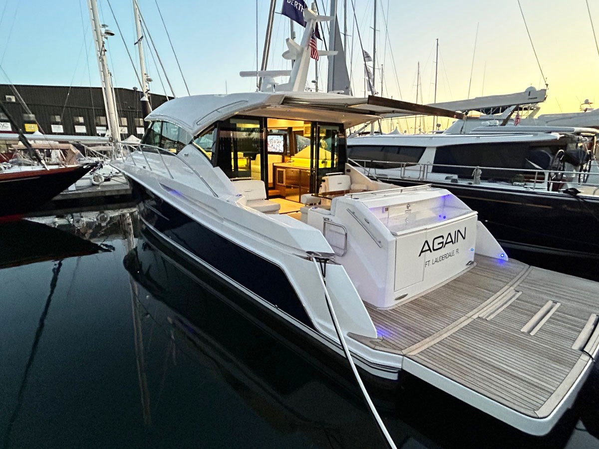 https://arconyachts.ams3.digitaloceanspaces.com/127232/conversions/large_4334329-optimize.jpg