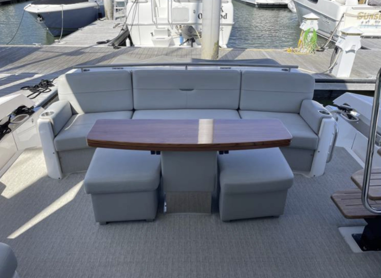 https://arconyachts.ams3.digitaloceanspaces.com/127264/conversions/large_4654287-optimize.jpg