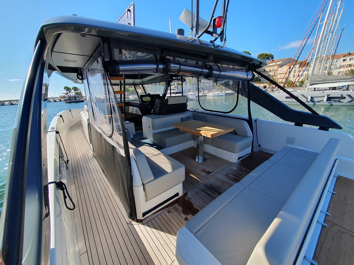 https://arconyachts.ams3.digitaloceanspaces.com/127493/conversions/large_4848673-optimize.jpg