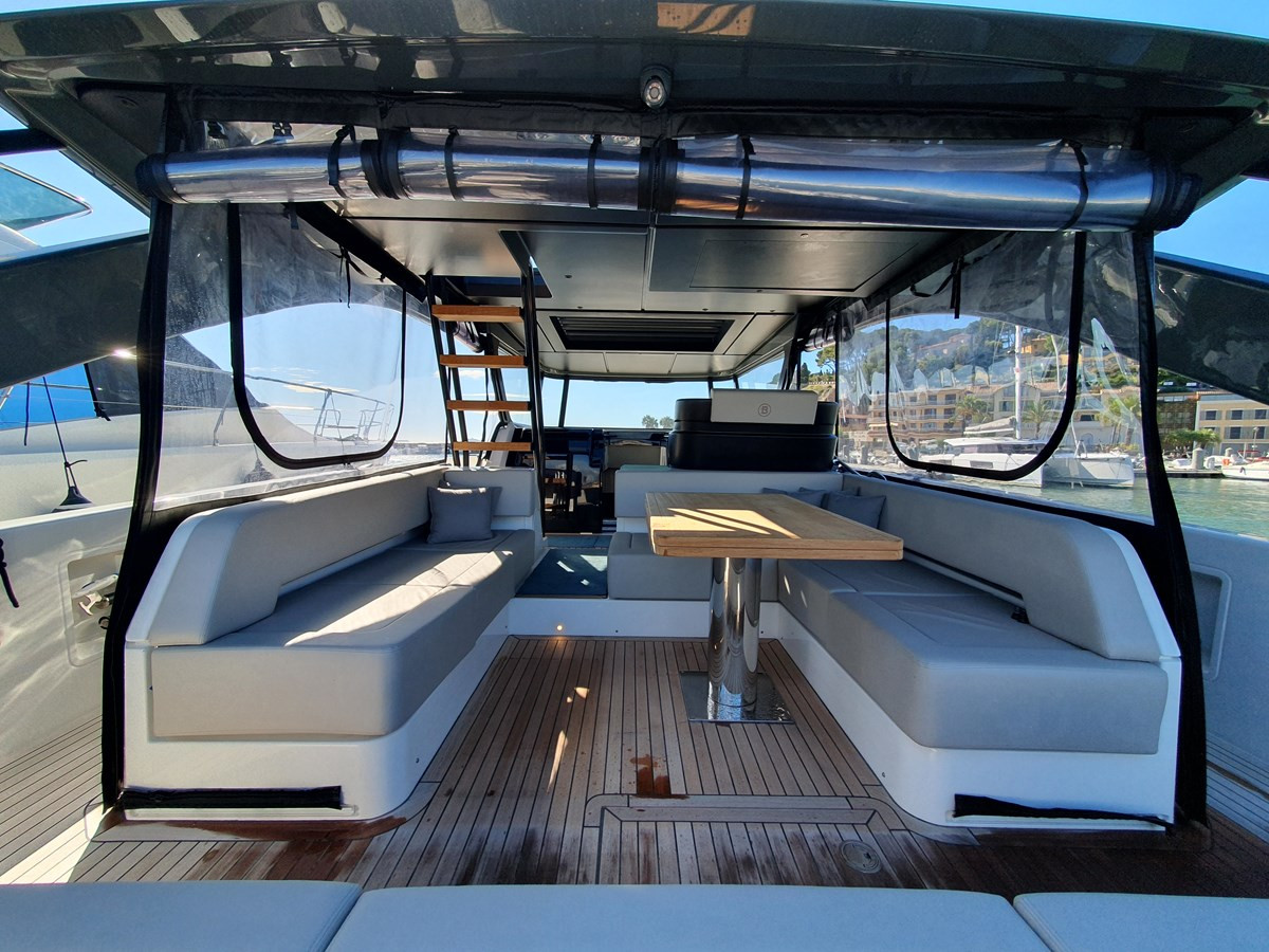 https://arconyachts.ams3.digitaloceanspaces.com/127496/conversions/large_4848666-optimize.jpg