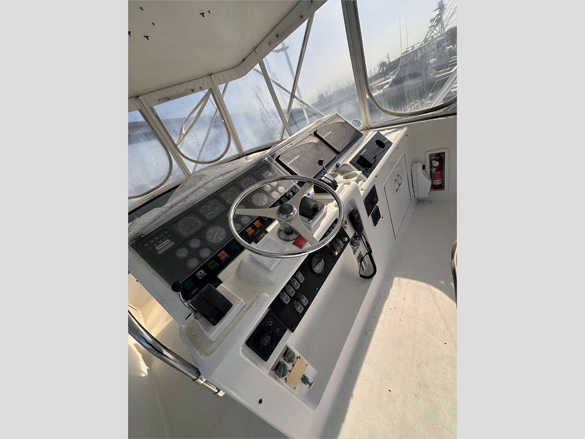 https://arconyachts.ams3.digitaloceanspaces.com/127577/conversions/large_4531683-optimize.jpg