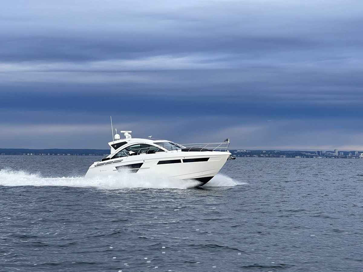 https://arconyachts.ams3.digitaloceanspaces.com/127773/conversions/large_3708173-optimize.jpg
