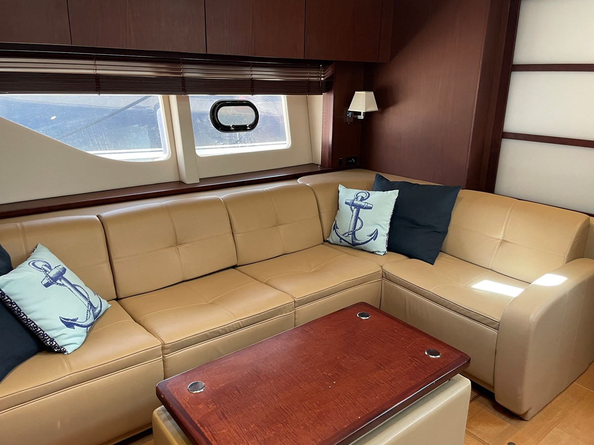 https://arconyachts.ams3.digitaloceanspaces.com/127796/conversions/large_3596320-optimize.jpg