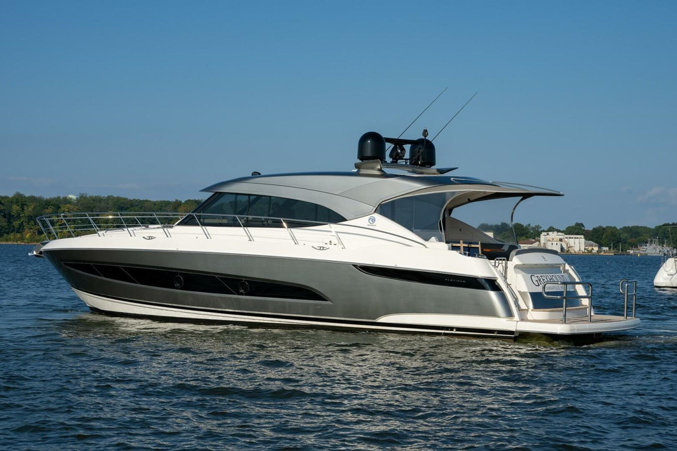 https://arconyachts.ams3.digitaloceanspaces.com/127846/conversions/large_3933083-optimize.jpg
