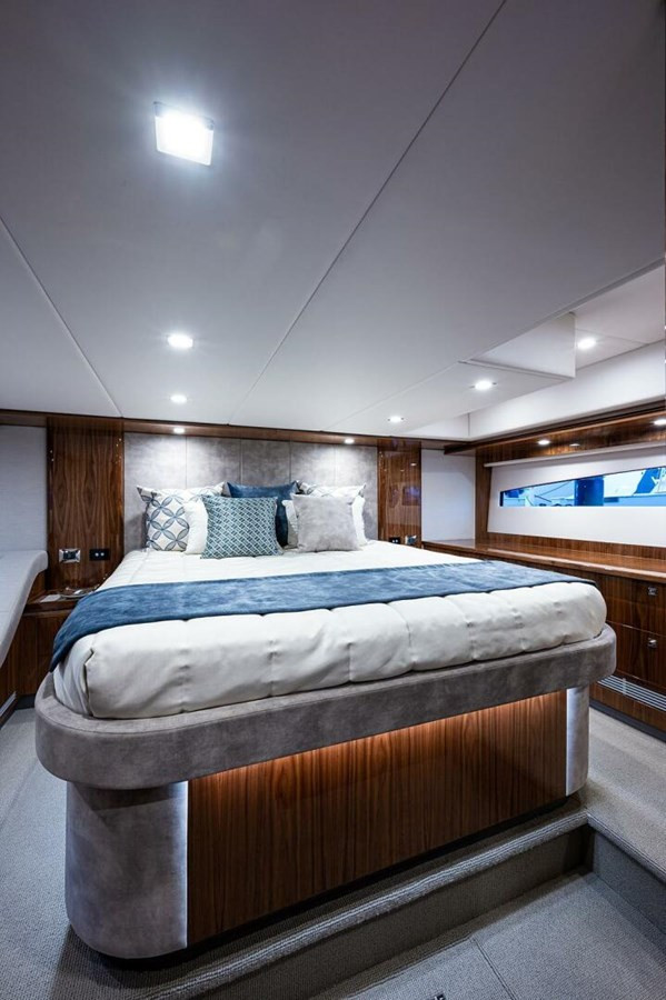 https://arconyachts.ams3.digitaloceanspaces.com/128003/conversions/large_3933138-optimize.jpg