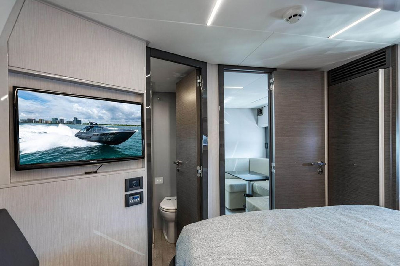 https://arconyachts.ams3.digitaloceanspaces.com/128077/conversions/large_4346599-optimize.jpg
