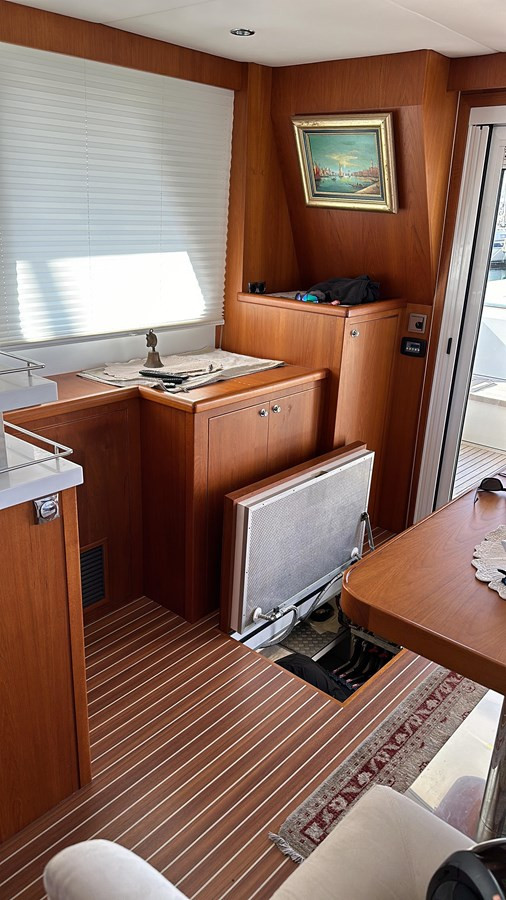 https://arconyachts.ams3.digitaloceanspaces.com/128242/conversions/large_4207592-optimize.jpg