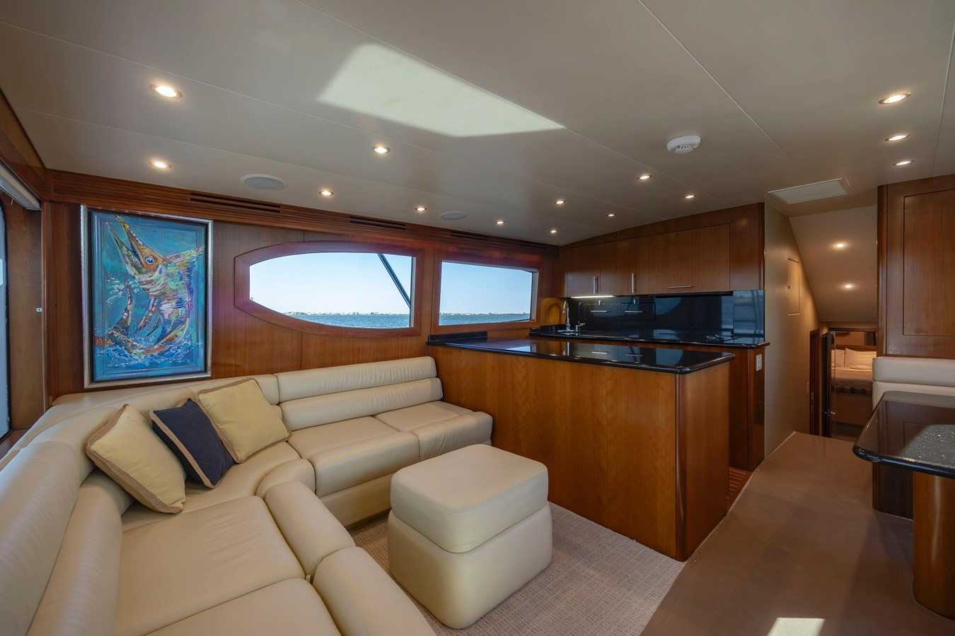 https://arconyachts.ams3.digitaloceanspaces.com/128289/conversions/large_4211522-optimize.jpg