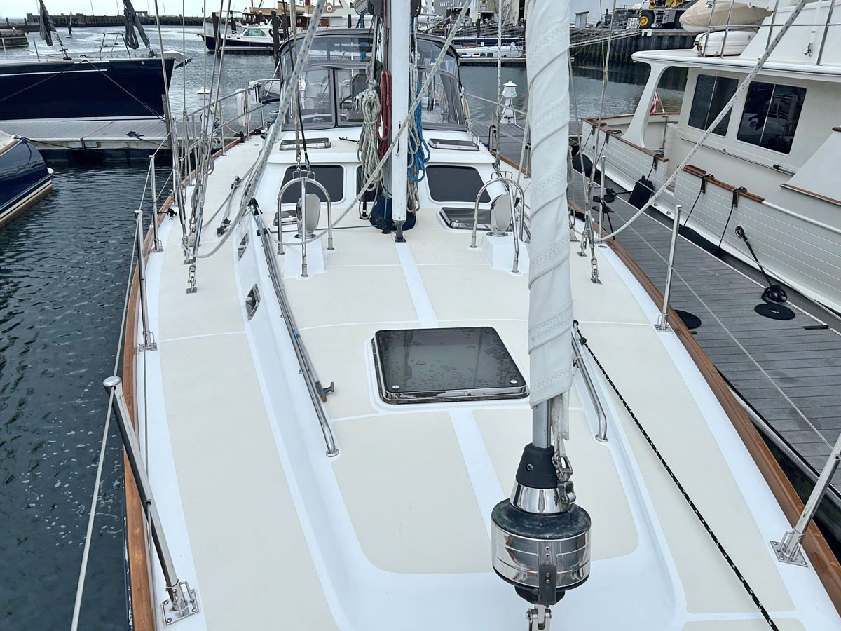 https://arconyachts.ams3.digitaloceanspaces.com/128328/conversions/large_4299965-optimize.jpg