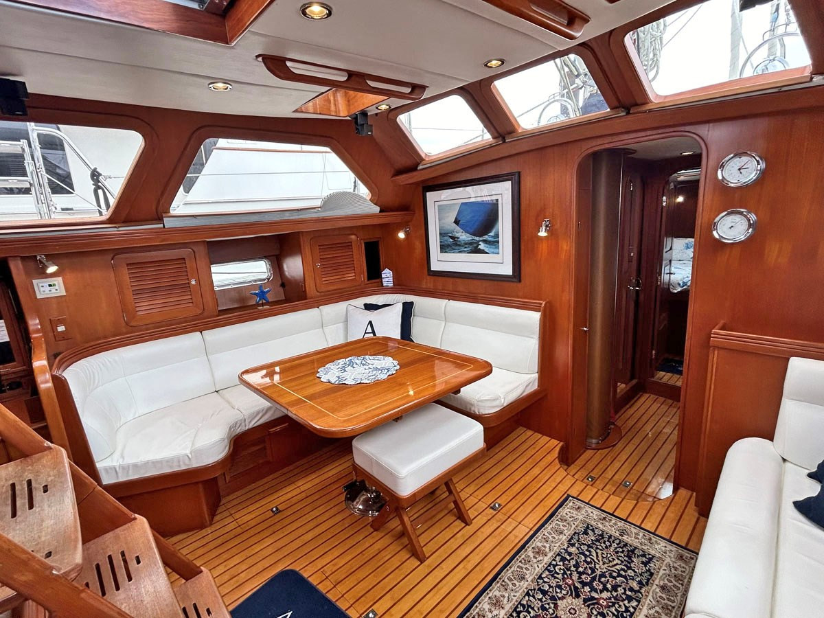 https://arconyachts.ams3.digitaloceanspaces.com/128361/conversions/large_4299976-optimize.jpg