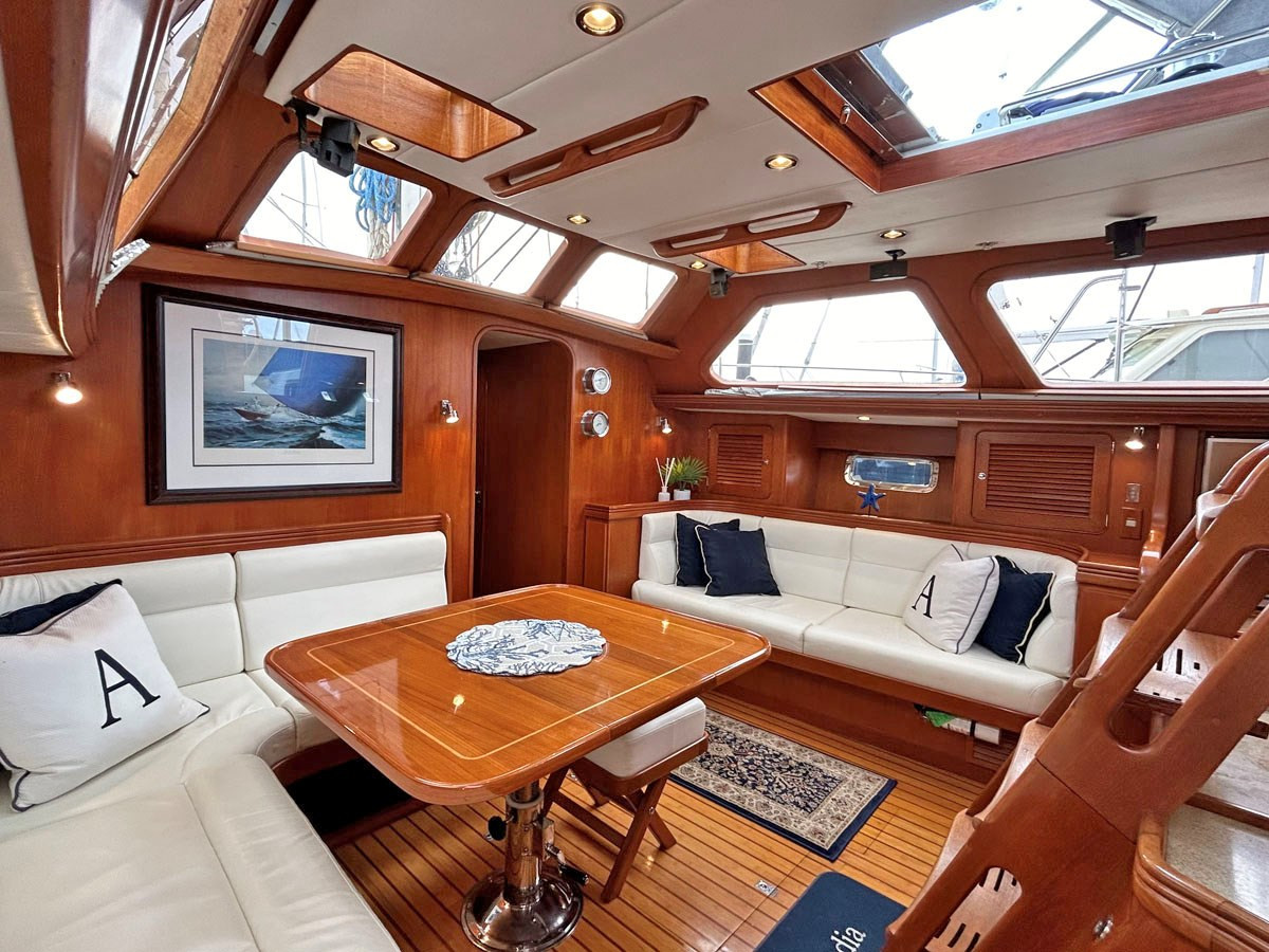 https://arconyachts.ams3.digitaloceanspaces.com/128364/conversions/large_4299977-optimize.jpg