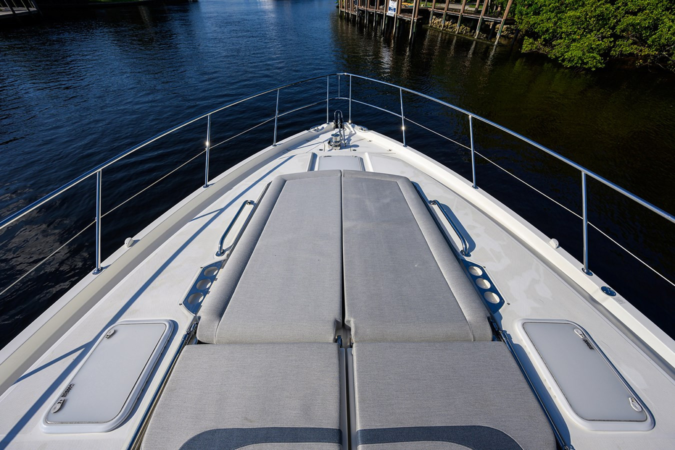 https://arconyachts.ams3.digitaloceanspaces.com/128383/conversions/large_4346068-optimize.jpg