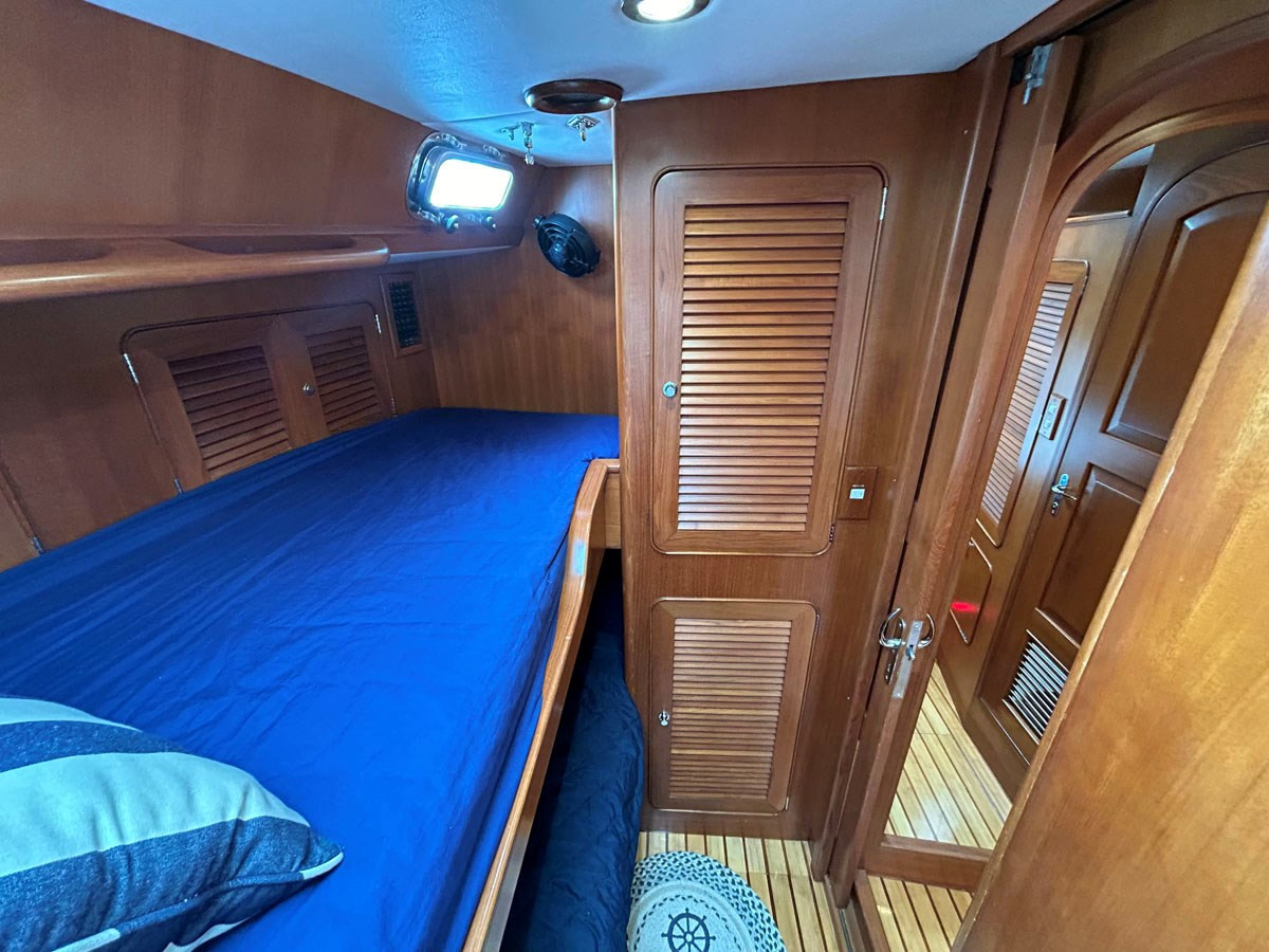 https://arconyachts.ams3.digitaloceanspaces.com/128431/conversions/large_4300001-optimize.jpg