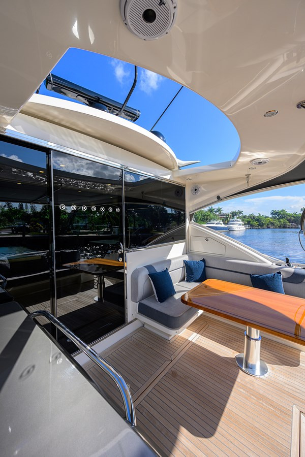 https://arconyachts.ams3.digitaloceanspaces.com/128448/conversions/large_4346089-optimize.jpg