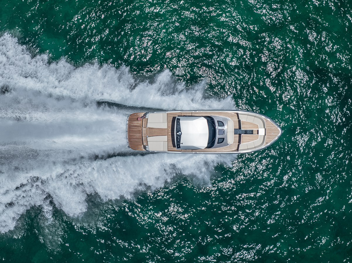 https://arconyachts.ams3.digitaloceanspaces.com/128663/conversions/large_4669730-optimize.jpg