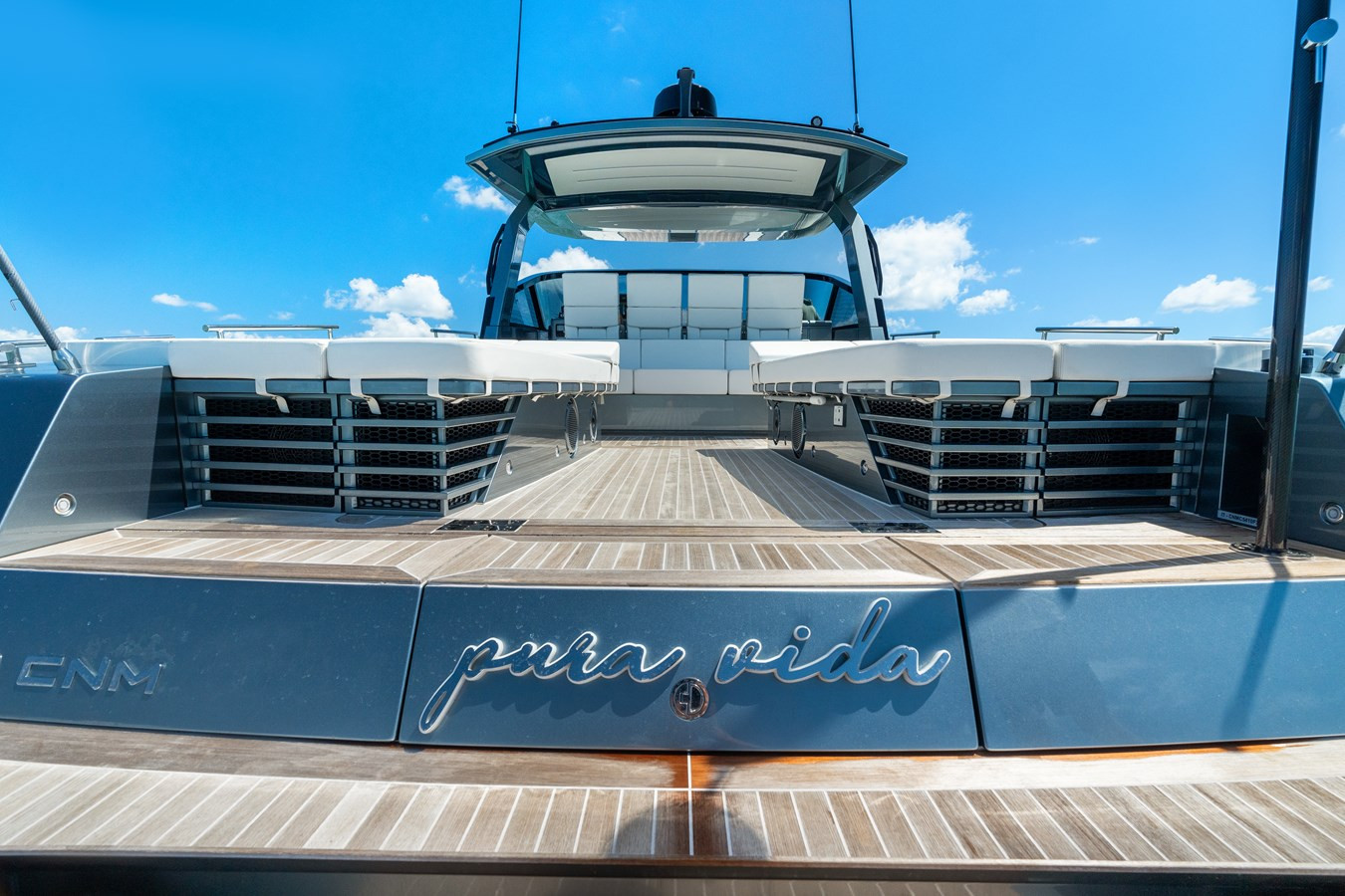 https://arconyachts.ams3.digitaloceanspaces.com/128697/conversions/large_4637465-optimize.jpg