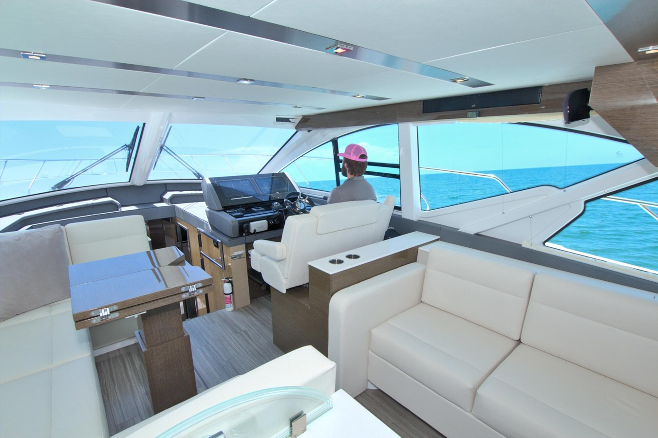 https://arconyachts.ams3.digitaloceanspaces.com/128854/conversions/large_4707226-optimize.jpg