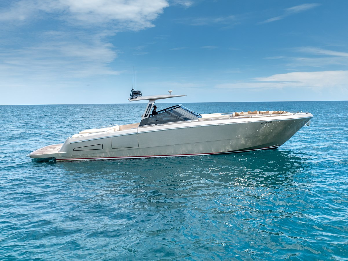 https://arconyachts.ams3.digitaloceanspaces.com/128963/conversions/large_4770484-optimize.jpg