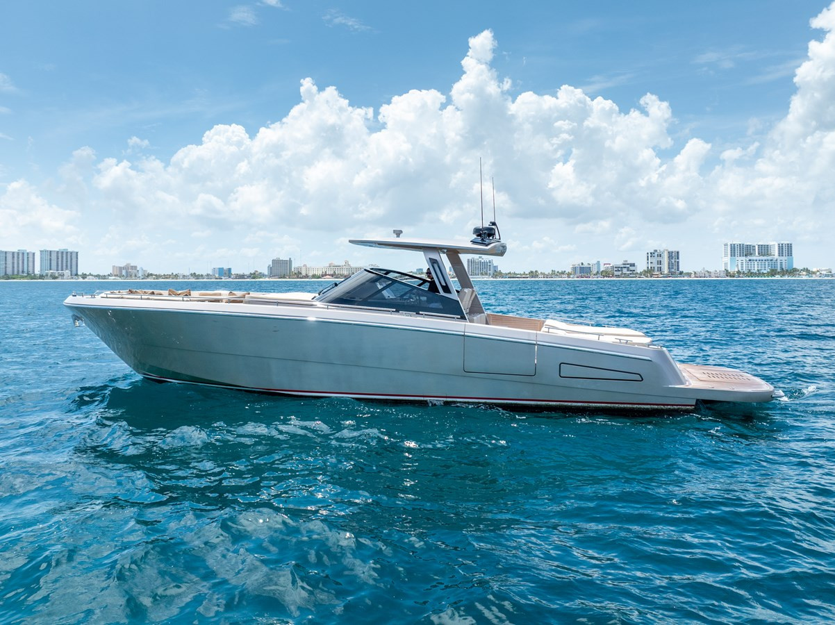https://arconyachts.ams3.digitaloceanspaces.com/128972/conversions/large_4770480-optimize.jpg