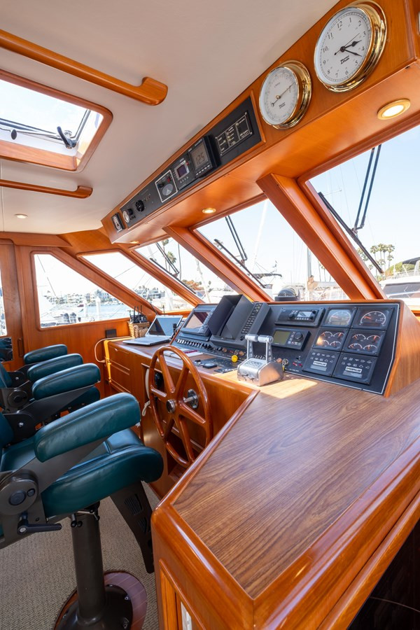 https://arconyachts.ams3.digitaloceanspaces.com/128979/conversions/large_4770970-optimize.jpg