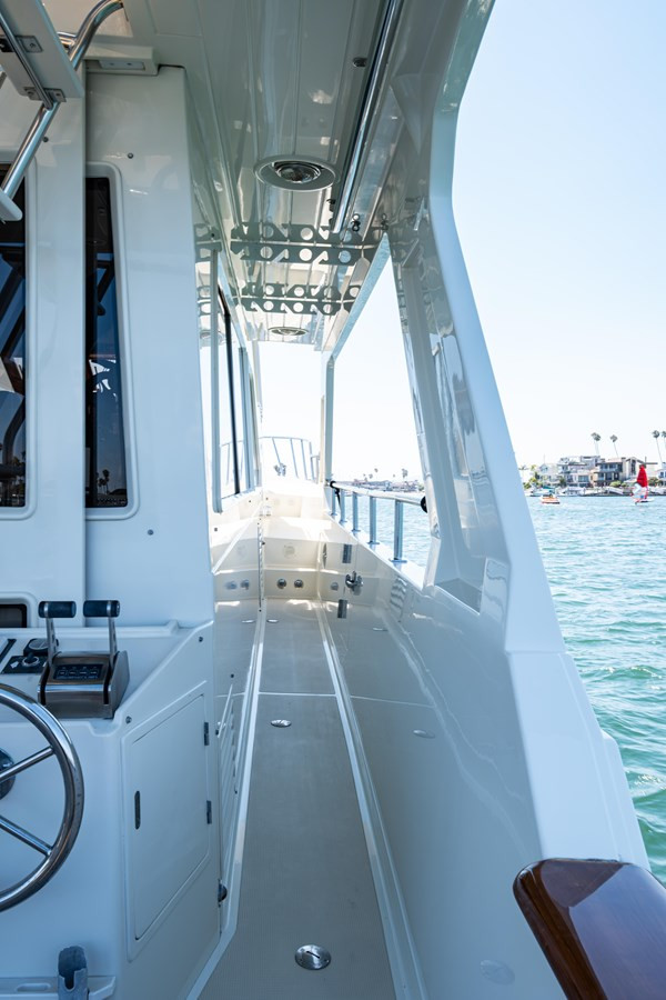 https://arconyachts.ams3.digitaloceanspaces.com/129018/conversions/large_4770952-optimize.jpg