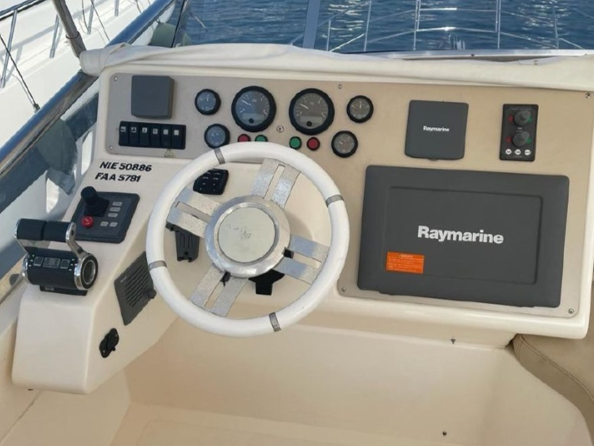 https://arconyachts.ams3.digitaloceanspaces.com/129088/conversions/large_4364787-optimize.jpg