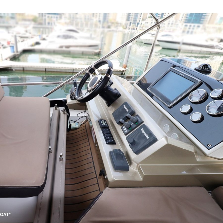 https://arconyachts.ams3.digitaloceanspaces.com/129380/conversions/large_4053323-optimize.jpg
