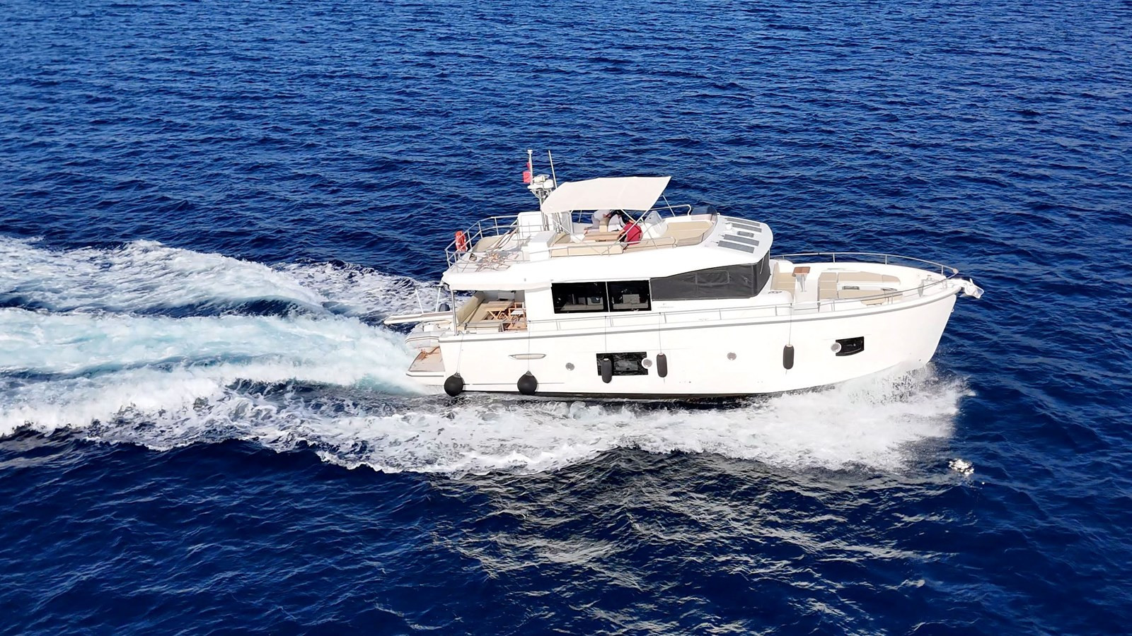 https://arconyachts.ams3.digitaloceanspaces.com/129473/conversions/large_4521006-optimize.jpg