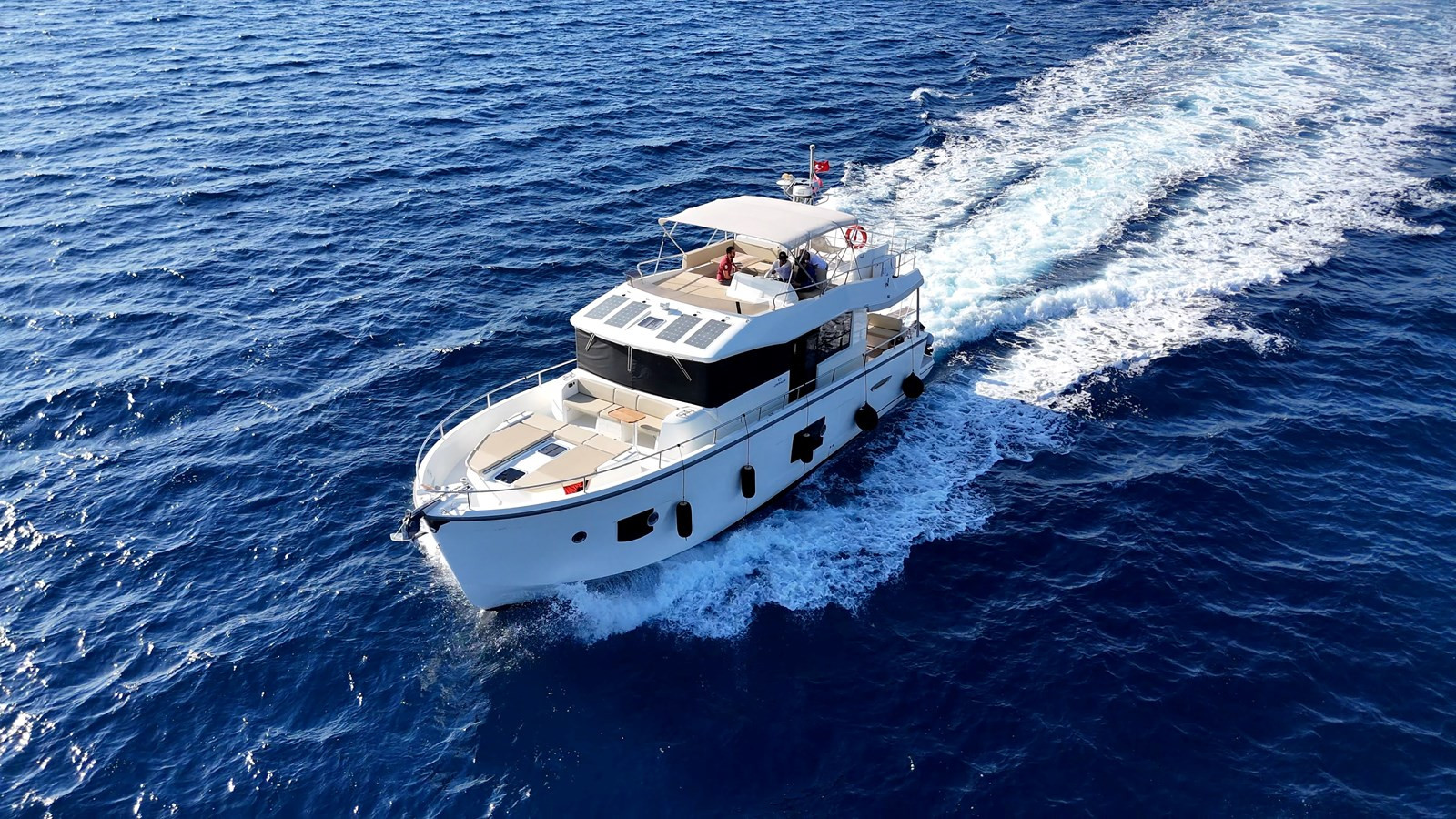 https://arconyachts.ams3.digitaloceanspaces.com/129486/conversions/large_4521010-optimize.jpg