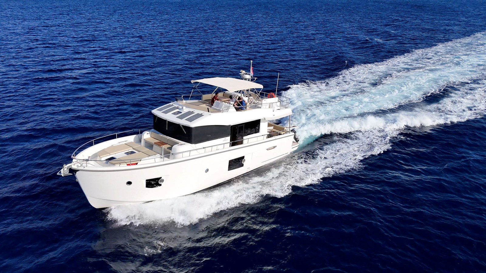 https://arconyachts.ams3.digitaloceanspaces.com/129505/conversions/large_4521016-optimize.jpg