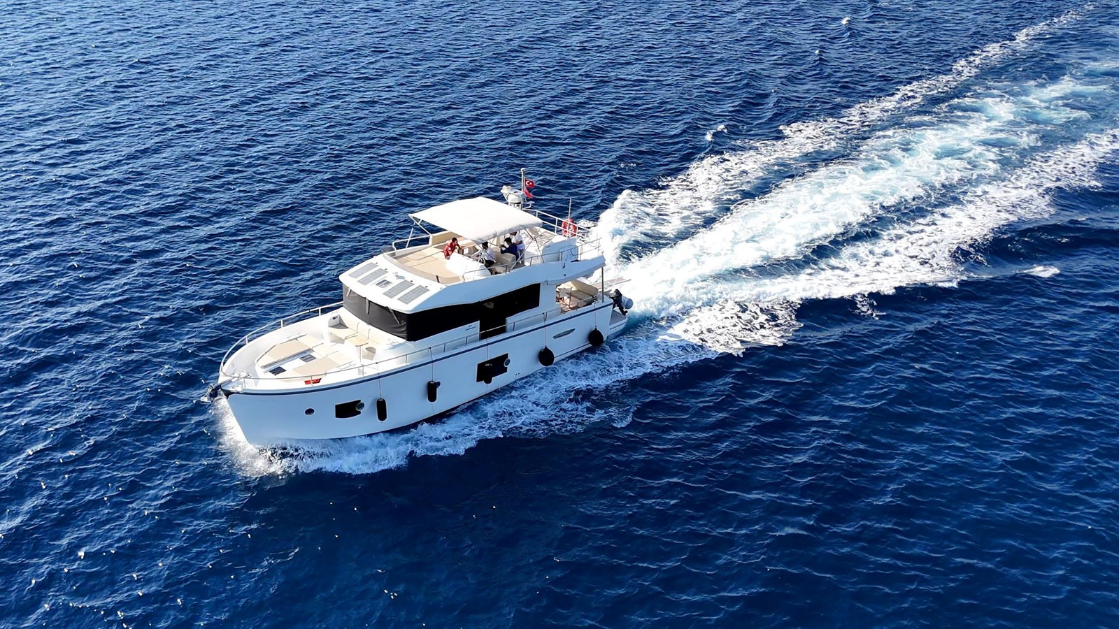 https://arconyachts.ams3.digitaloceanspaces.com/129519/conversions/large_4521020-optimize.jpg