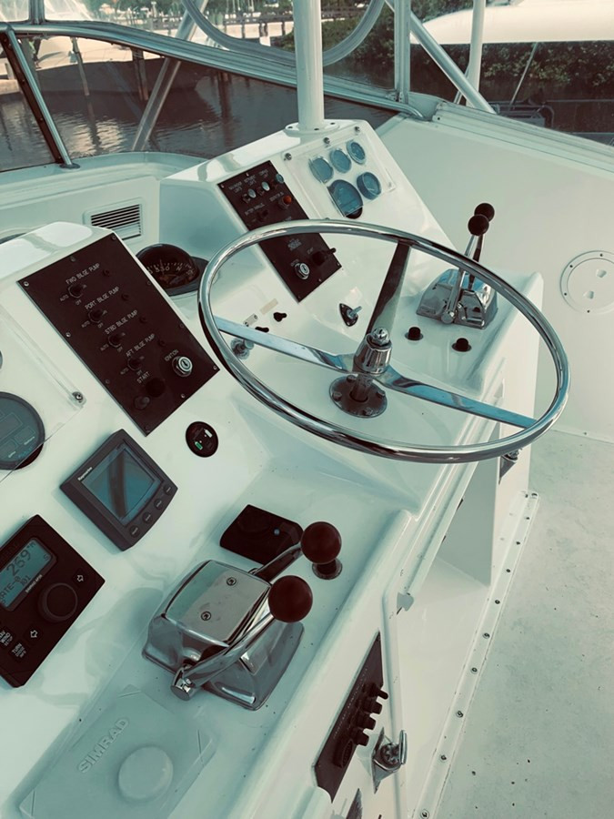 https://arconyachts.ams3.digitaloceanspaces.com/129535/conversions/large_2830335-optimize.jpg