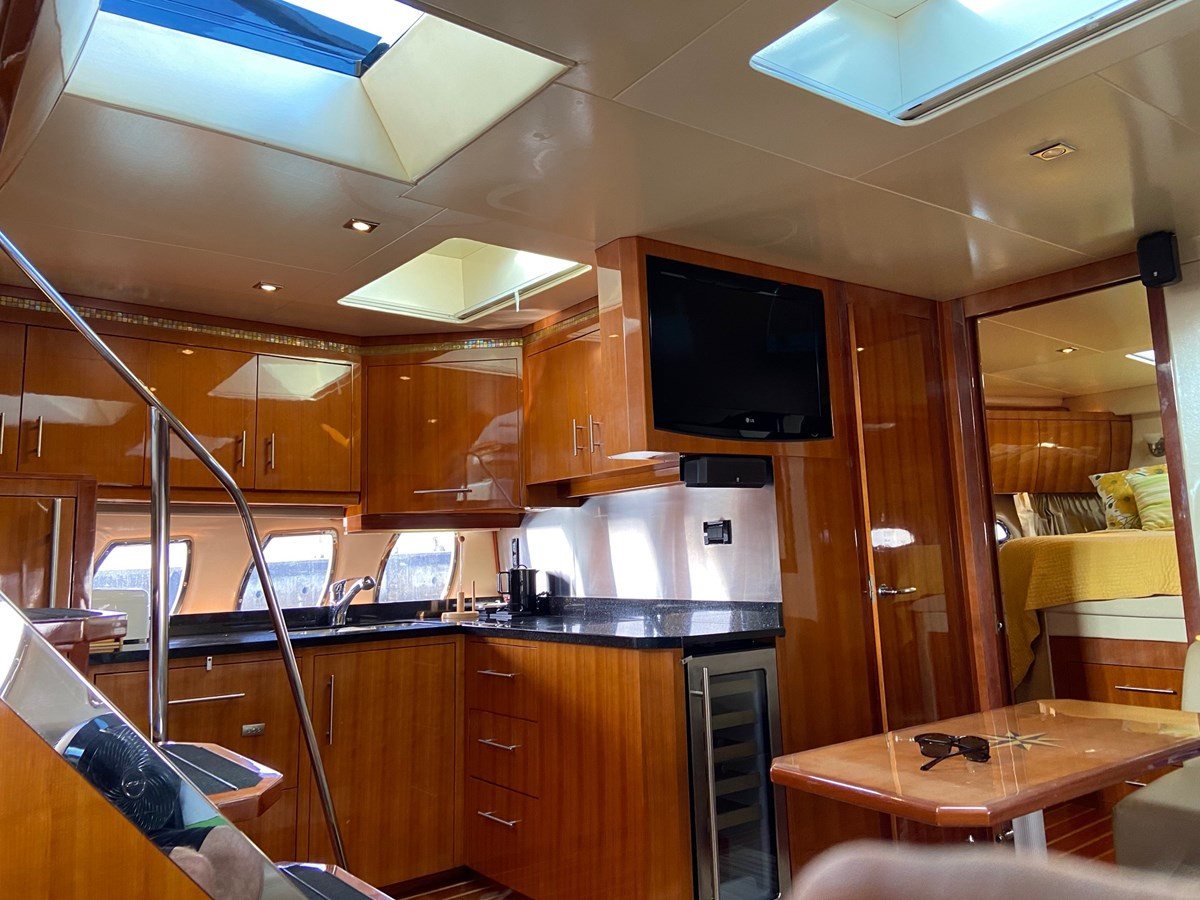 https://arconyachts.ams3.digitaloceanspaces.com/129614/conversions/large_2995768-optimize.jpg