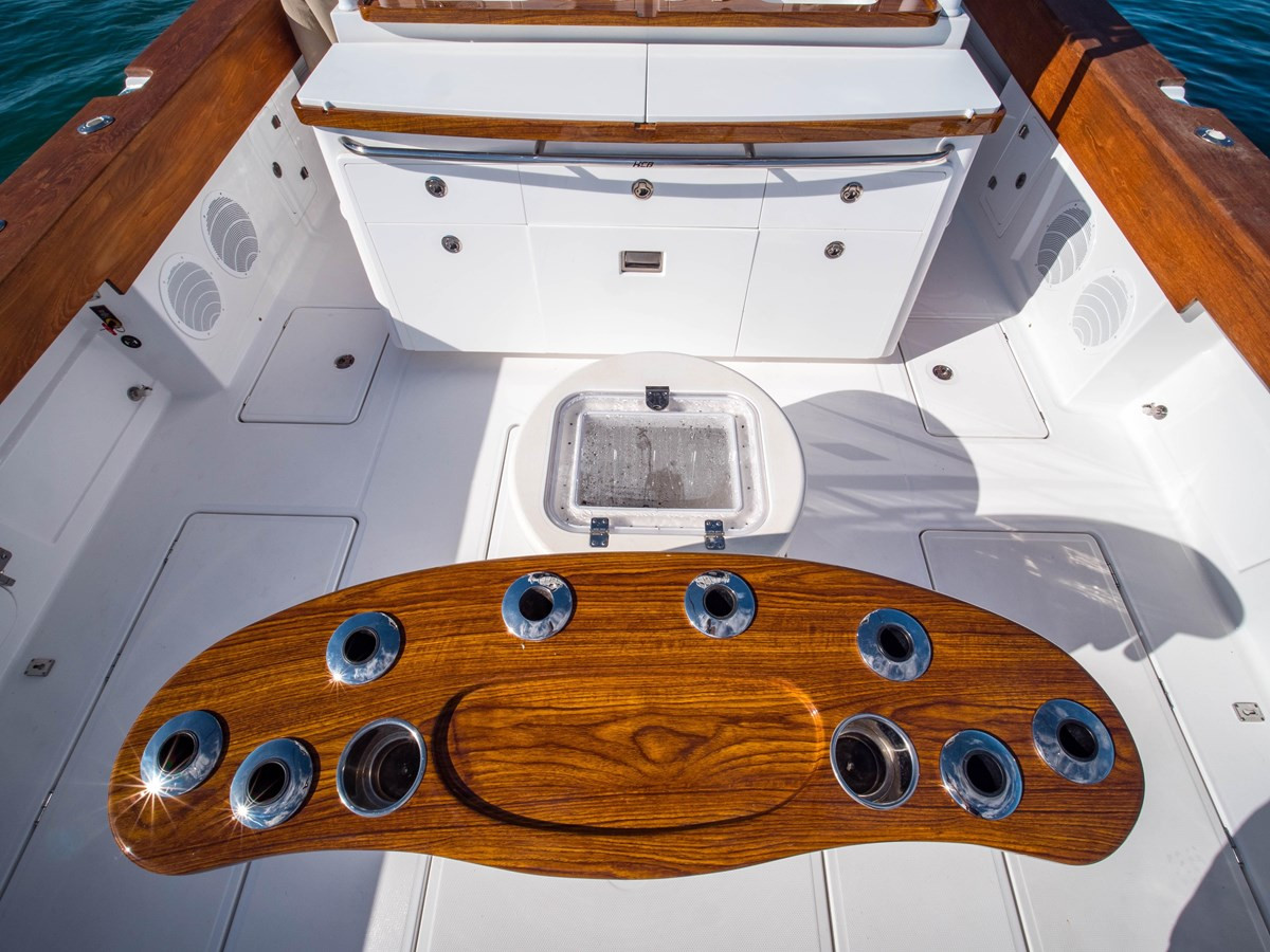 https://arconyachts.ams3.digitaloceanspaces.com/129684/conversions/large_2844883-optimize.jpg