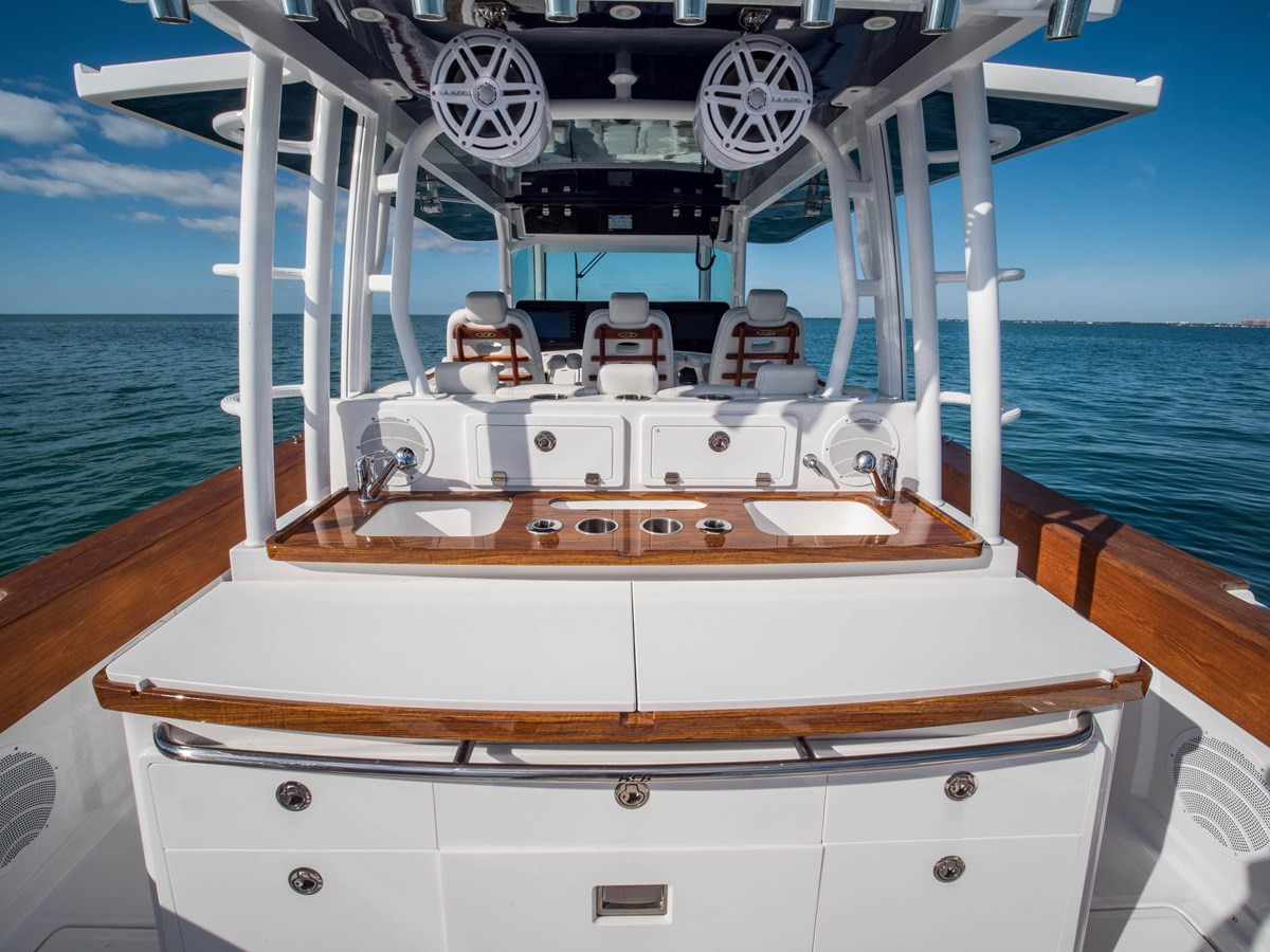 https://arconyachts.ams3.digitaloceanspaces.com/129699/conversions/large_2844888-optimize.jpg