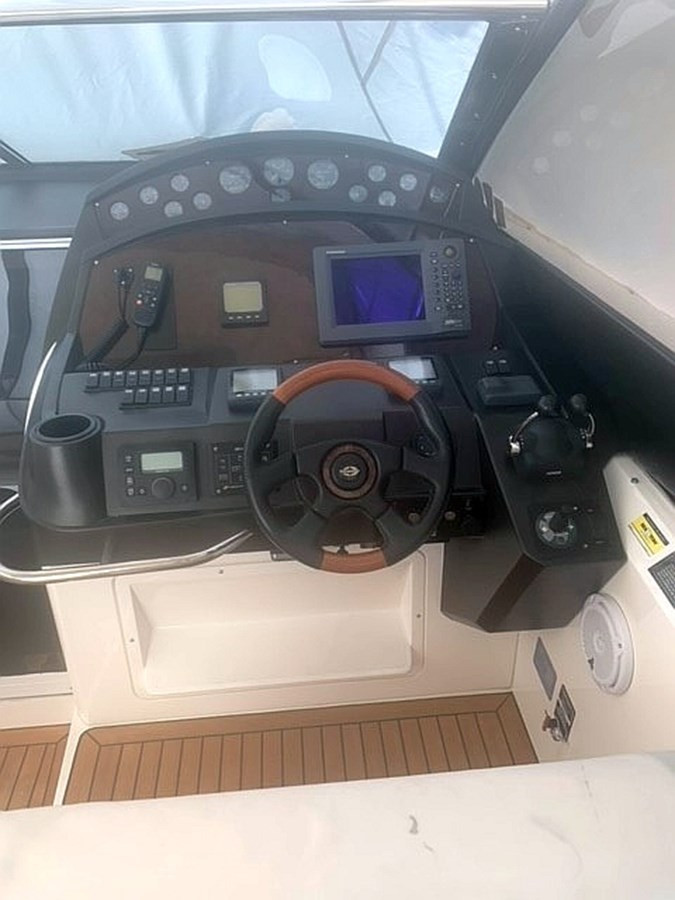 https://arconyachts.ams3.digitaloceanspaces.com/129771/conversions/large_3296161-optimize.jpg