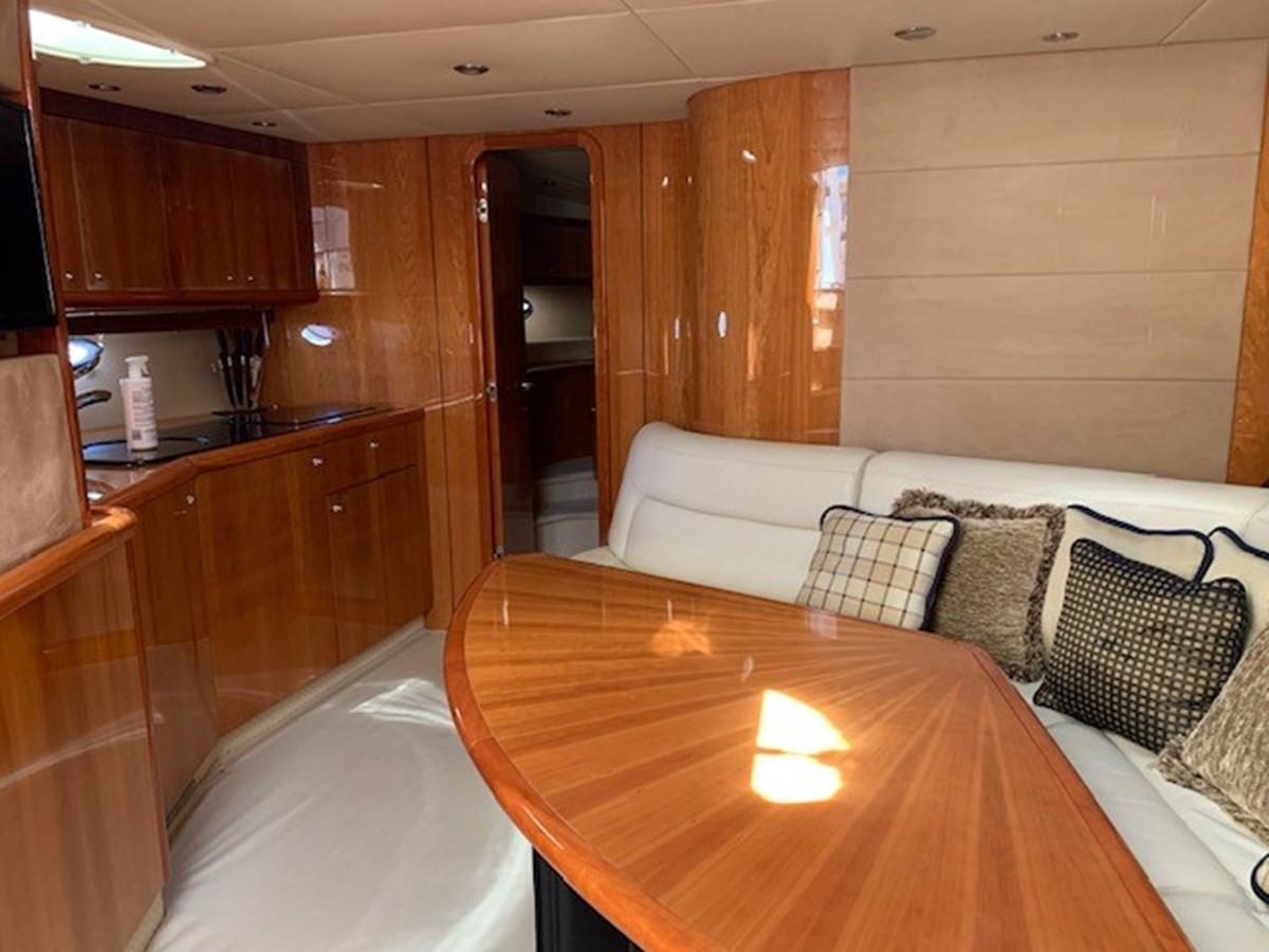 https://arconyachts.ams3.digitaloceanspaces.com/129777/conversions/large_3296163-optimize.jpg